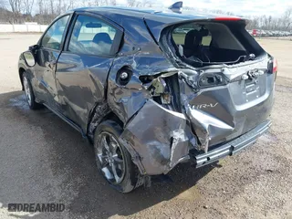 2019 Honda HR-V LX with VIN 3CZRU6H30KG718301, listed as a IAAI auction lot 41882469 with 75,686 mi miles. Bid and sale history available at carsss.com. Image 6.