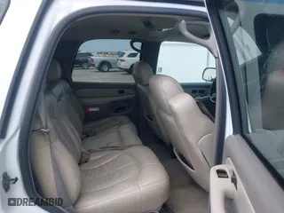 2001 Chevrolet Tahoe LT with VIN 1GNEC13T91R135247, listed as a IAAI auction lot 41930276 with 266,050 mi miles. Bid and sale history available at carsss.com. Image 8.