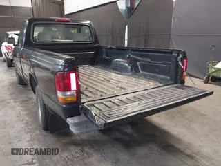 1995 Ford Ranger Splash z VIN 1FTCR10A7STA63518, wystawiony jako IAAI lot #42098095 z przebiegiem 75 409 mil mil oraz . Historia ofert i sprzedaży dostępna na DreamBid. Obrazek 3.