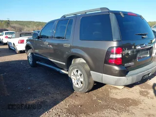 2006 Ford Explorer XLS with VIN 1FMEU62E16UA28599, listed as a IAAI auction lot 41638404 with 103,783 mi miles. Bid and sale history available at carsss.com. Image 3.