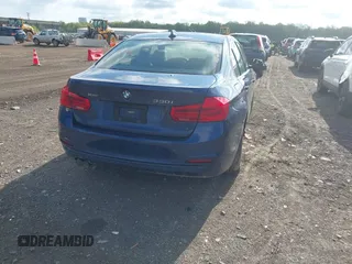 2017 BMW 3 Series 330i xDrive with VIN WBA8D9C32HA005561, listed as a IAAI auction lot 42161234 with Not provided miles and . Bid and sale history available at DreamBid. Image 4.