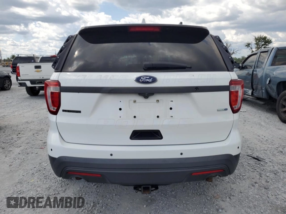 2017 Ford Police Interceptor Utility z VIN 1FM5K8ARXHGD92284, wystawiony jako Copart lot #62311115 z przebiegiem 79 646 mil mil oraz Szkoda całkowita • Salvage title. Historia ofert i sprzedaży dostępna na DreamBid. Obrazek 6.