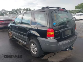 2007 Ford Escape XLS with VIN 1FMYU02Z67KA31055, listed as a IAAI auction lot 42555724 with 248,632 mi miles and . Bid and sale history available at DreamBid. Image 3.