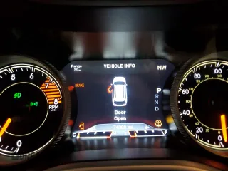 2018 Jeep Cherokee Overland with VIN 1C4PJMJX2JD614458, listed as a Copart auction lot 85475184 with 74,068 mi miles and Clean Title. Bid and sale history available at carsss.com. Image 9.