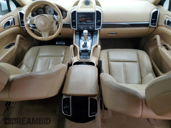 2014 Porsche Cayenne S Hybrid с VIN WP1AE2A25ELA50298, выставлен на аукционе Copart как лот 43164295 с пробегом 122 133 миль миль и Чистый • Clean title. История ставок и продаж доступна на DreamBid. Изображение 8.
