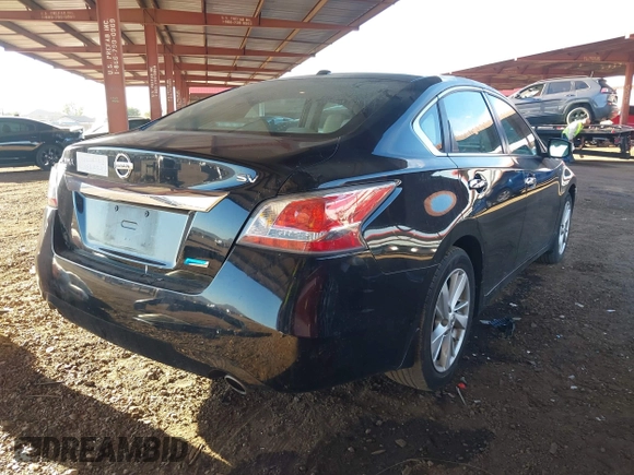 2014 Nissan Altima SL with VIN 1N4AL3AP7EC403087, listed as a IAAI auction lot 40977621 with 141,728 mi miles and . Bid and sale history available at DreamBid. Image 4.