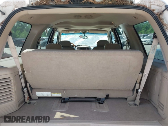 2001 Lincoln Navigator with VIN 5LMFU28A41LJ05964, listed as a IAAI auction lot 42266923 with 209,426 mi miles and . Bid and sale history available at DreamBid. Image 12.