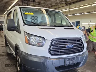 2017 Ford Transit z VIN 1FTYE1YM1HKA82547, wystawiony jako IAAI lot #42509645 z przebiegiem 312 474 mil mil oraz . Historia ofert i sprzedaży dostępna na DreamBid. Obrazek 12.