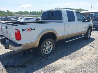 2011 Ford F-250 XL z VIN 1FT7W2BT3BEC34736, wystawiony jako IAAI lot #42133087 z przebiegiem Nie podano mil oraz . Historia ofert i sprzedaży dostępna na DreamBid. Obrazek 4.