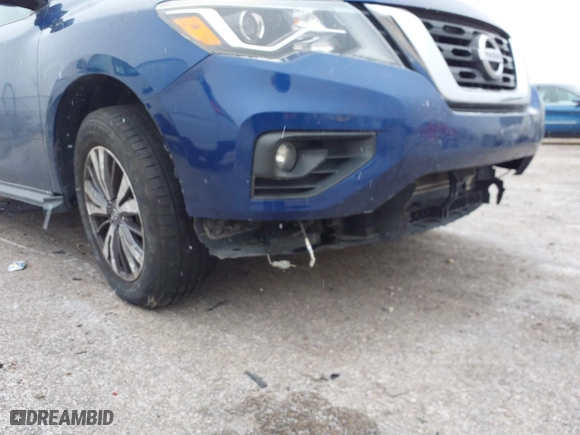 2017 Nissan Pathfinder SV with VIN 5N1DR2MN4HC671184, listed as a IAAI auction lot 41081695 with 86,463 mi miles. Bid and sale history available at carsss.com. Image 6.