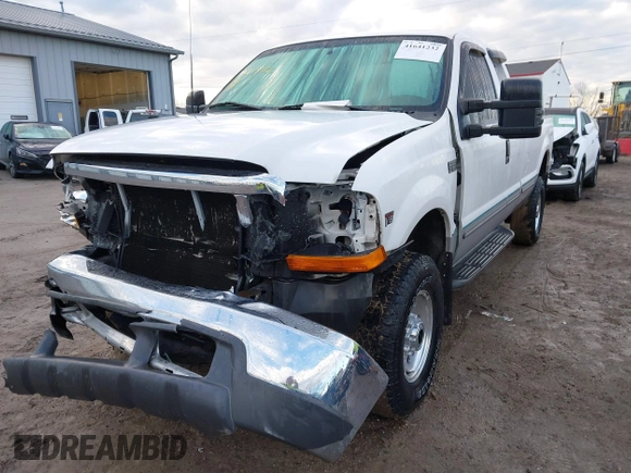 1999 Ford F-250 XL with VIN 1FTNX21F7XEB78484, listed as a IAAI auction lot 41641232 with 176,395 mi miles and . Bid and sale history available at DreamBid. Image 17.