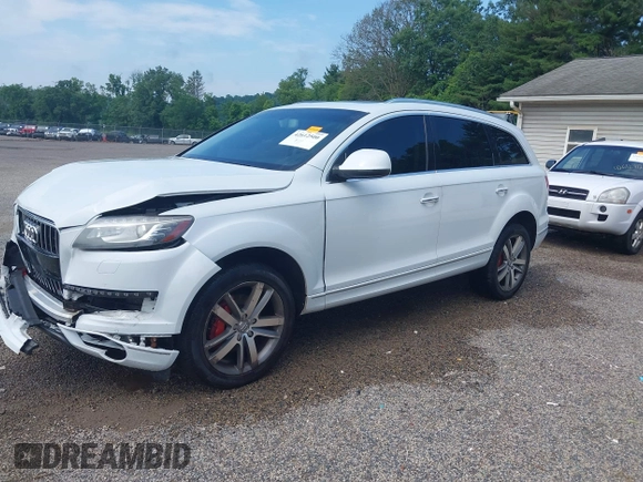 2014 Audi Q7 Premium Plus with VIN WA1LGAFE6ED015856, listed as a IAAI auction lot 42612500 with 96,946 mi miles and . Bid and sale history available at DreamBid. Image 17.