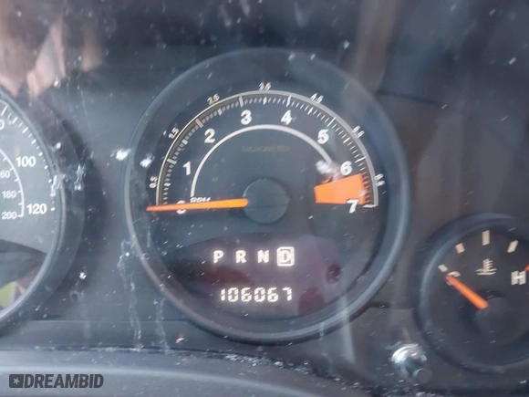 2014 Jeep Compass Sport with VIN 1C4NJCBA8ED594055, listed as a IAAI auction lot 40124452 with 106,067 mi miles. Bid and sale history available at carsss.com. Image 7.