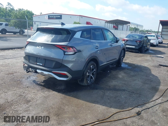 2024 Kia Sportage EX with VIN 5XYK33DF3RG185488, listed as a IAAI auction lot 42345457 with 33,926 mi miles and . Bid and sale history available at DreamBid. Image 4.