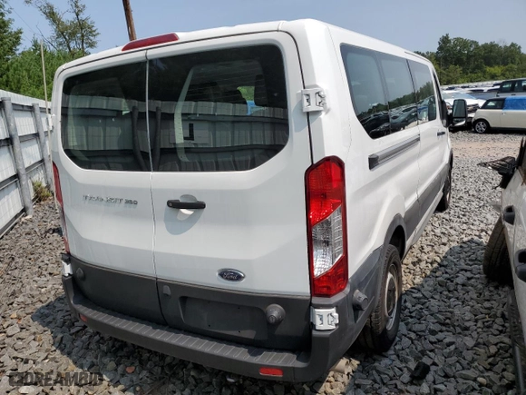 2023 Ford Transit Passenger Wagon XL with VIN 1FBAX2Y85PKB44264, listed as a Copart auction lot 52233154 with 2,537 mi miles and Salvage Title. Bid and sale history available at carsss.com. Image 3.