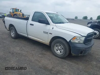 2015 Ram 1500 Tradesman z VIN 3C6JR6DT4FG651855, wystawiony jako IAAI lot #42286054 z przebiegiem 119 894 mil mil oraz . Historia ofert i sprzedaży dostępna na DreamBid. Obrazek 1.