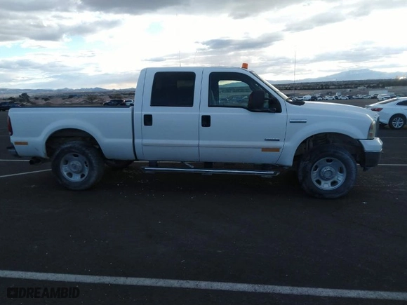 2005 Ford Super Duty F-250 XL with VIN 1FTSW21P35EC83311, listed as a IAAI auction lot 41741558 with NaN miles. Bid and sale history available at carsss.com. Image 13.