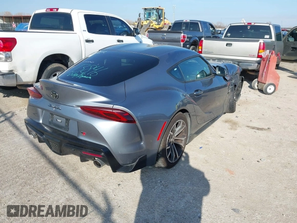 2021 Toyota Supra 2.0 with VIN WZ1DB2C01MW041227, listed as a IAAI auction lot 41011310 with 17,840 mi miles and . Bid and sale history available at DreamBid. Image 4.