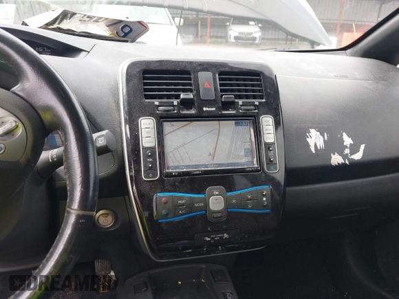 2013 Nissan LEAF SL with VIN 1N4AZ0CP5DC404439, listed as a IAAI auction lot 42098825 with 73,254 mi miles and . Bid and sale history available at DreamBid. Image 14.