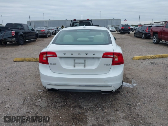 2017 Volvo S60 Inscription with VIN LYV402HK1HB128099, listed as a IAAI auction lot 41331325 with 77,789 mi miles. Bid and sale history available at carsss.com. Image 17.