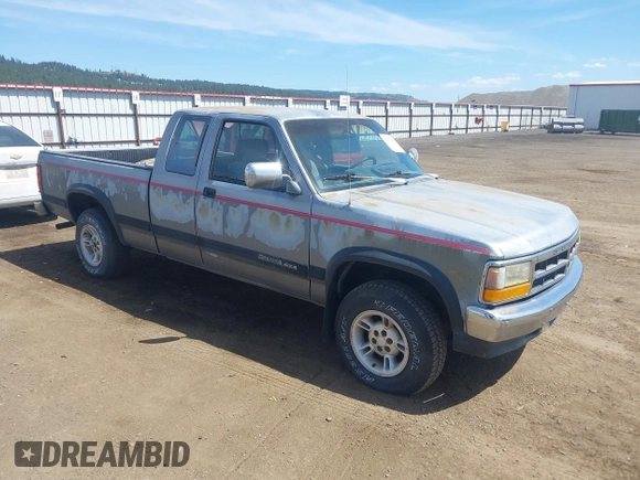 1992 Dodge Dakota with VIN 1B7GG23X9NS683519, listed as a IAAI auction lot 42217984 with 178,152 mi miles and . Bid and sale history available at DreamBid. Image 1.