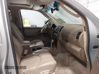 2005 Nissan Pathfinder SE with VIN 5N1AR18UX5C749610, listed as a IAAI auction lot 41109719 with 230,042 mi miles. Bid and sale history available at carsss.com. Image 5.