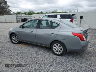 2014 Nissan Versa S Plus z VIN 3N1CN7AP0EL816013, wystawiony jako Copart lot #59020155 z przebiegiem 176 329 mil mil oraz Czysty tytuł • Clean title. Historia ofert i sprzedaży dostępna na DreamBid. Obrazek 2.