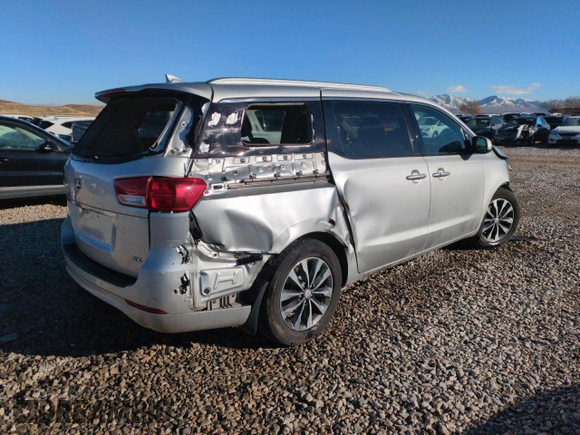 2016 Kia Sedona SX with VIN KNDMC5C17G6107578, listed as a Copart auction lot 86427054 with 156,254 mi miles and Salvage Title. Bid and sale history available at carsss.com. Image 3.