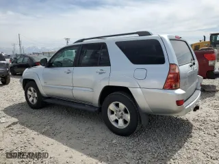 2005 Toyota 4Runner SR5 with VIN JTEZU14R150047745, listed as a Copart auction lot 53082785 with 272,214 mi miles and Salvage Title. Bid and sale history available at carsss.com. Image 2.