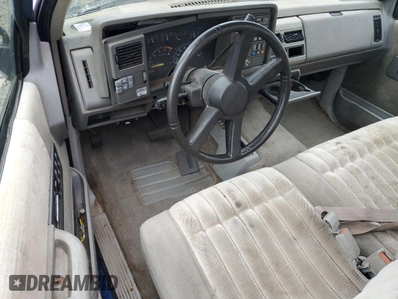 1994 GMC Sierra 1500 with VIN 1GTEK14K4RE538279, listed as a Copart auction lot 84693154 with 208,407 mi miles and Non Repairable. Bid and sale history available at DreamBid. Image 8.