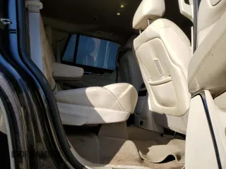 2018 Cadillac Escalade Luxury z VIN 1GYS3BKJXJR138217, wystawiony jako Copart lot #86212934 z przebiegiem Nie podano mil oraz Szkody całkowita. Historia ofert i sprzedaży dostępna na DreamBid. Obrazek 12.