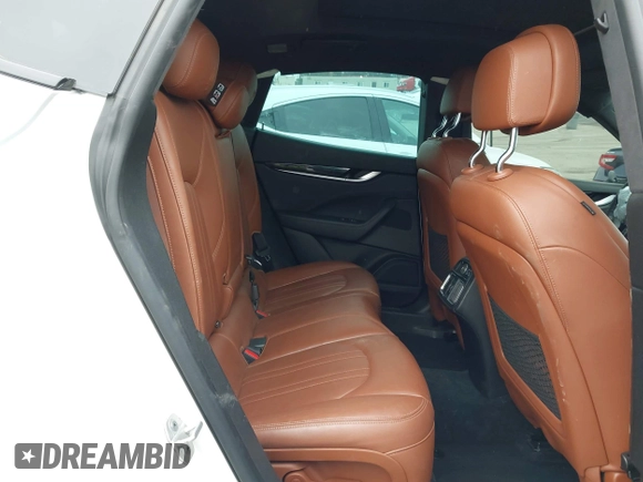 2017 Maserati Levante with VIN ZN661XUSXHX216080, listed as a IAAI auction lot 42024196 with 98,842 mi miles. Bid and sale history available at carsss.com. Image 8.