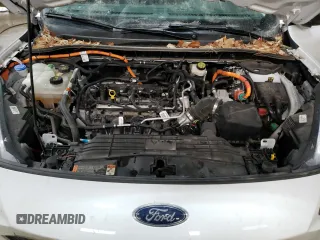 2022 Ford Escape SE Hybrid with VIN 1FMCU9BZ7NUA61357, listed as a Copart auction lot 44249845 with 29,370 mi miles and Clean Title. Bid and sale history available at carsss.com. Image 12.
