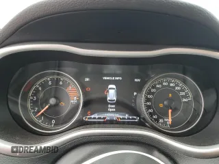 2018 Jeep Cherokee Limited with VIN 1C4PJMDX2JD535187, listed as a Copart auction lot 61587885 with 142,982 mi miles and Salvage title. Bid and sale history available at DreamBid. Image 9.
