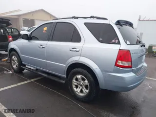 2005 Kia Sorento LX with VIN KNDJD733655414658, listed as a IAAI auction lot 41343882 with 1 mi miles. Bid and sale history available at carsss.com. Image 3.