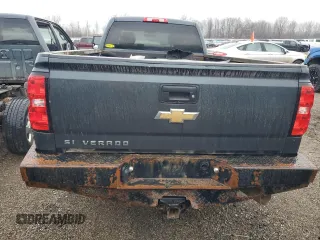 2019 Chevrolet Silverado 3500HD Work Truck z VIN 1GC4KVCY4KF253140, wystawiony jako Copart lot #76570224 z przebiegiem 124 186 mil mil oraz Tytuł czysty. Historia ofert i sprzedaży dostępna na DreamBid. Obrazek 6.