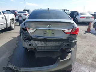 2014 Hyundai Sonata SE with VIN 5NPEC4AC7EH863868, listed as a IAAI auction lot 41687243 with 95,653 mi miles. Bid and sale history available at carsss.com. Image 17.