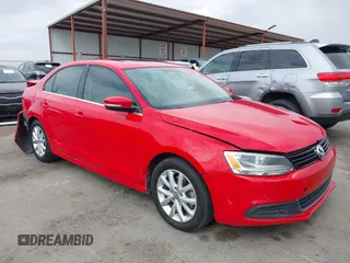 2014 Volkswagen Jetta Sedan SE w/Connectivity/Sunroof PZEV with VIN 3VWD17AJ0EM378030, listed as a IAAI auction lot 40612066 with 179,808 mi miles. Bid and sale history available at carsss.com. Image 1.
