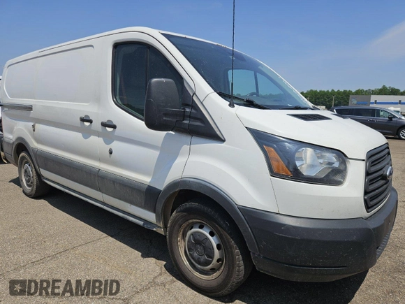 2016 Ford Transit Cargo z VIN 1FTYE1YM4GKB13059, wystawiony jako IAAI lot #42626529 z przebiegiem 260 756 mil mil oraz . Historia ofert i sprzedaży dostępna na DreamBid. Obrazek 5.