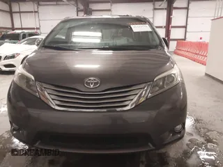 2017 Toyota Sienna XLE Auto Access Seat with VIN 5TDYZ3DC1HS791419, listed as a IAAI auction lot 41332726 with 85,433 mi miles and . Bid and sale history available at DreamBid. Image 12.