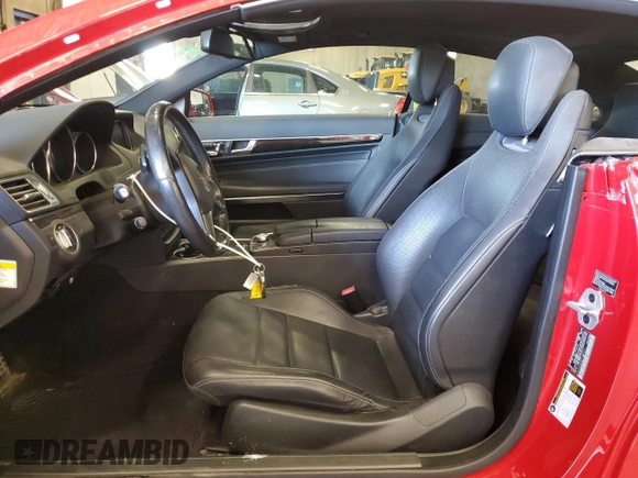 2014 Mercedes-Benz E 350 z VIN WDDKJ8JB0EF241927, wystawiony jako Copart lot #57474985 z przebiegiem 96 335 mil mil oraz Szkoda całkowita • Salvage title. Historia ofert i sprzedaży dostępna na DreamBid. Obrazek 7.