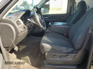 2008 Chevrolet Tahoe LS with VIN 1GNFC13CX8J136887, listed as a Copart auction lot 52459235 with 297,226 mi miles and Clean title. Bid and sale history available at DreamBid. Image 7.