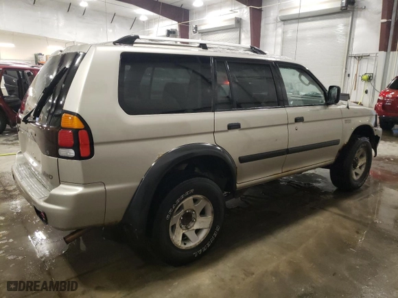 2004 Mitsubishi Montero Sport LS with VIN JA4MT21R94J005905, listed as a Copart auction lot 44684575 with 187,274 mi miles and Salvage Title. Bid and sale history available at carsss.com. Image 3.