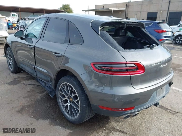 2016 Porsche Macan S with VIN WP1AB2A56GLB45913, listed as a IAAI auction lot 41592222 with 77,586 mi miles. Bid and sale history available at carsss.com. Image 6.