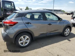 2019 Nissan Kicks S z VIN 3N1CP5CU3KL560088, wystawiony jako Copart lot #55911105 z przebiegiem 76 707 mil mil oraz Szkoda całkowita • Salvage title. Historia ofert i sprzedaży dostępna na DreamBid. Obrazek 3.