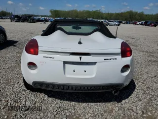 2008 Pontiac Solstice z VIN 1G2MC35B58Y123587, wystawiony jako Copart lot #52017005 z przebiegiem Nie podano mil oraz Szkoda całkowita • Salvage title. Historia ofert i sprzedaży dostępna na DreamBid. Obrazek 6.