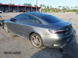 2018 Mercedes-Benz E 400 with VIN WDD1J6FB1JF021229, listed as a IAAI auction lot 42197884 with 72,011 mi miles and . Bid and sale history available at DreamBid. Image 3.