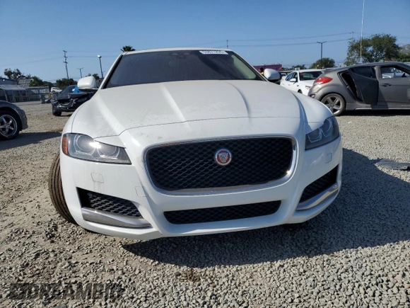 2017 Jaguar XF with VIN SAJBJ4BNXHCY32012, listed as a Copart auction lot 53871255 with 112,204 mi miles and Salvage Title. Bid and sale history available at DreamBid. Image 5.