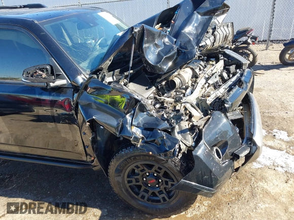 2022 Toyota 4Runner TRD Off Road Premium z VIN JTERU5JR1N6043333, wystawiony jako IAAI lot #40765680 z przebiegiem 65 654 mil mil oraz . Historia ofert i sprzedaży dostępna na DreamBid. Obrazek 6.