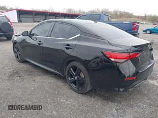 2022 Nissan Sentra SR z VIN 3N1AB8DVXNY307372, wystawiony jako IAAI lot #41958405 z przebiegiem 30 373 mil mil oraz . Historia ofert i sprzedaży dostępna na DreamBid. Obrazek 3.